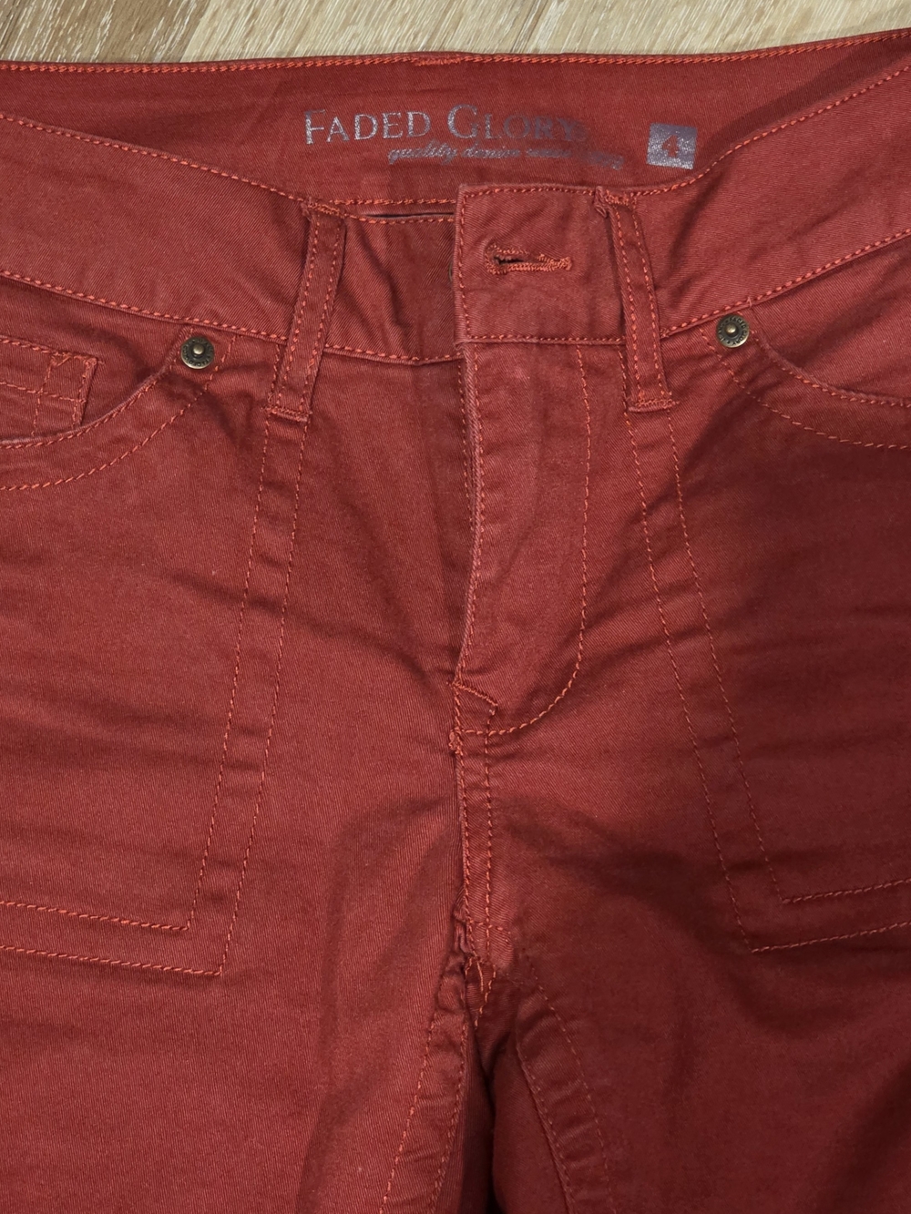 Faded Glory Rust Capri Pants Cuffed Hem Size 4 Cotton Stretch - Picture 2 of 8
